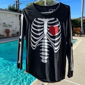 Chaser long sleeve skeleton heart tee